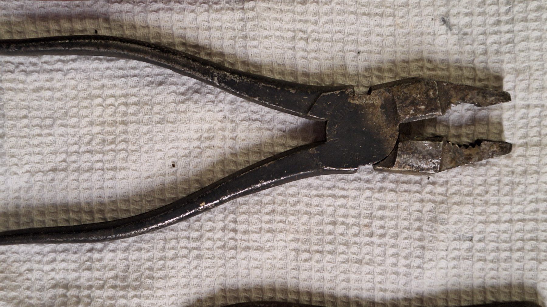 Tous les outils: Scheunenfund ,3 alte Zangen – D'occasion à Dornach par majo8689 6