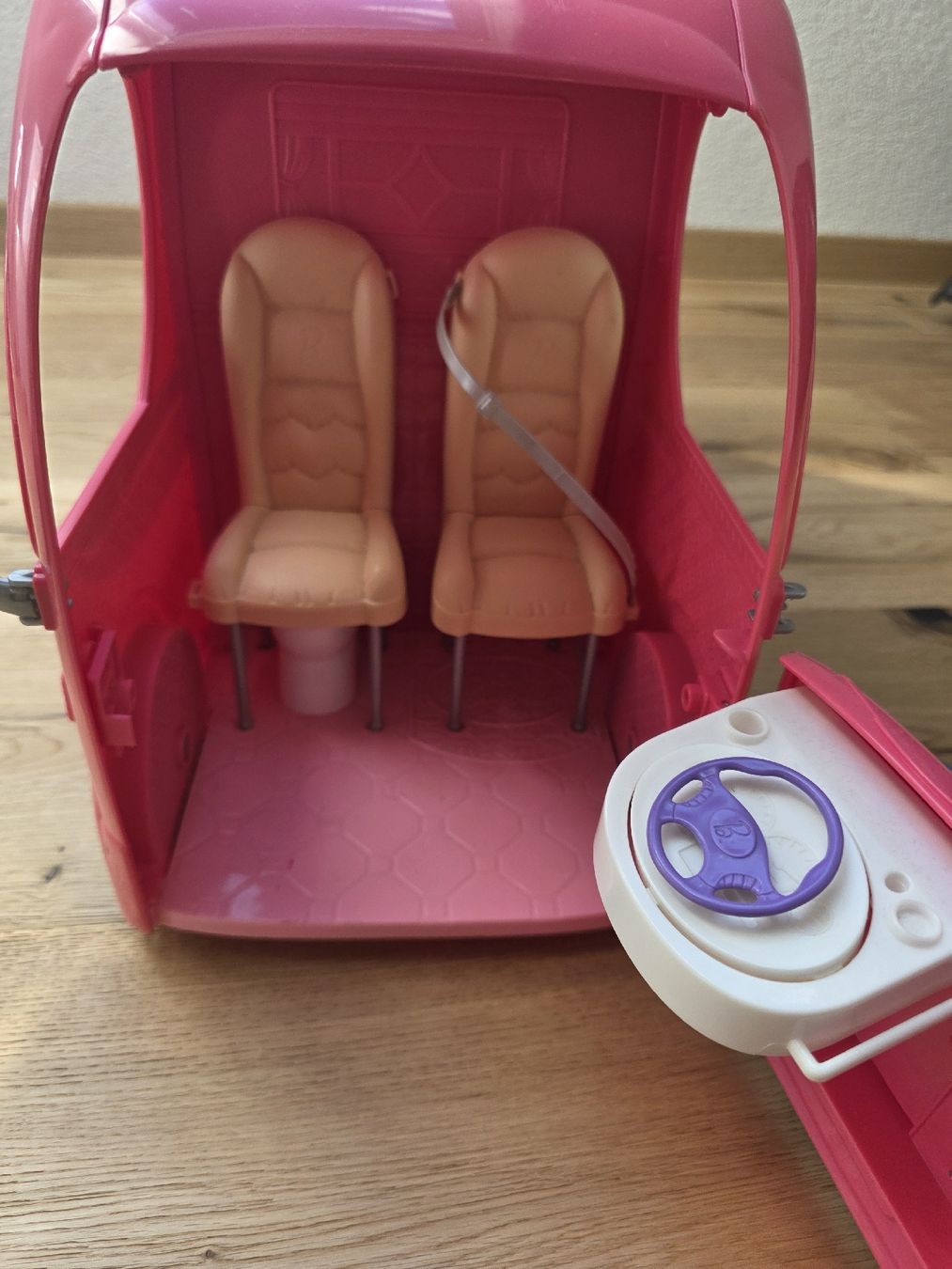 Giocattoli: Barbie Wohnmobil mit Rutsche – Usato da Toffen venduto da ver_x68f 6