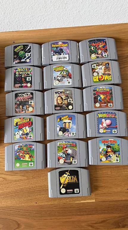 Console: Nintendo 64 BundleKonsole+2 Controller+13 Spiele+Zubehör – Usato da Arlesheim venduto da Davocado 1