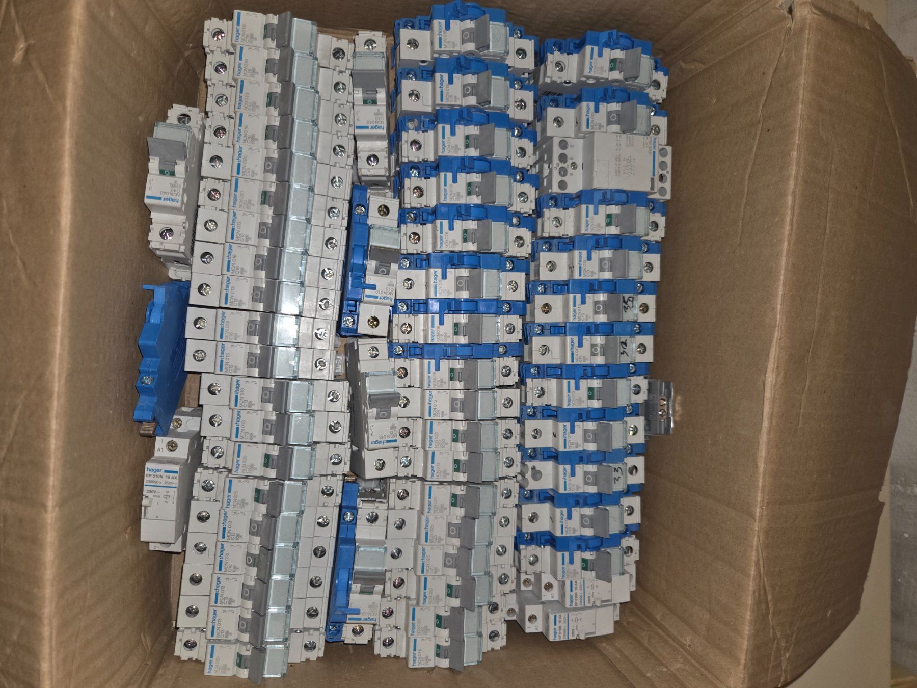 Hager Elektronikbauteile: Hager sicherungen – Gebraucht aus Bazenheid von Beltoni