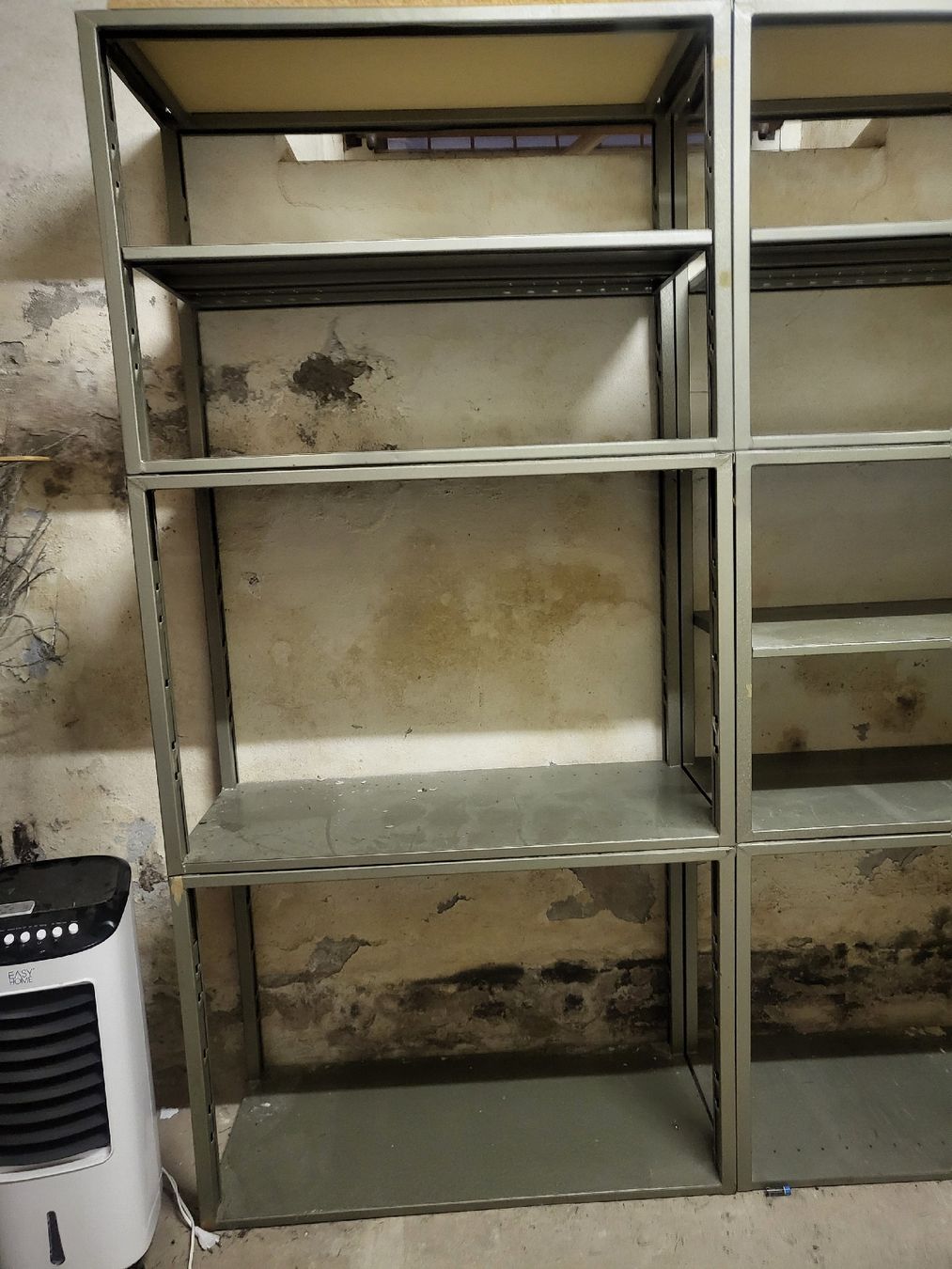 Regale: Metal Regale – Gebraucht aus Männedorf von kru_wf5x 2