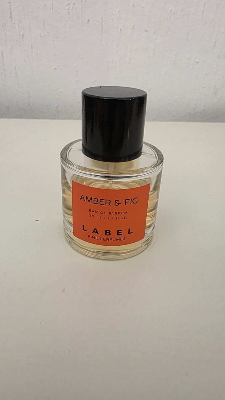 Parfum & Eau de Toilette: Amber & Fig - Label 30/50ml  – Gebraucht aus Lausanne von Andonia