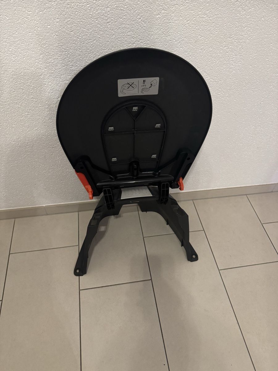 Gardena Tagliaerba: Gardena Rasenroboter Garage – Usato da Aarwangen venduto da gona02 3