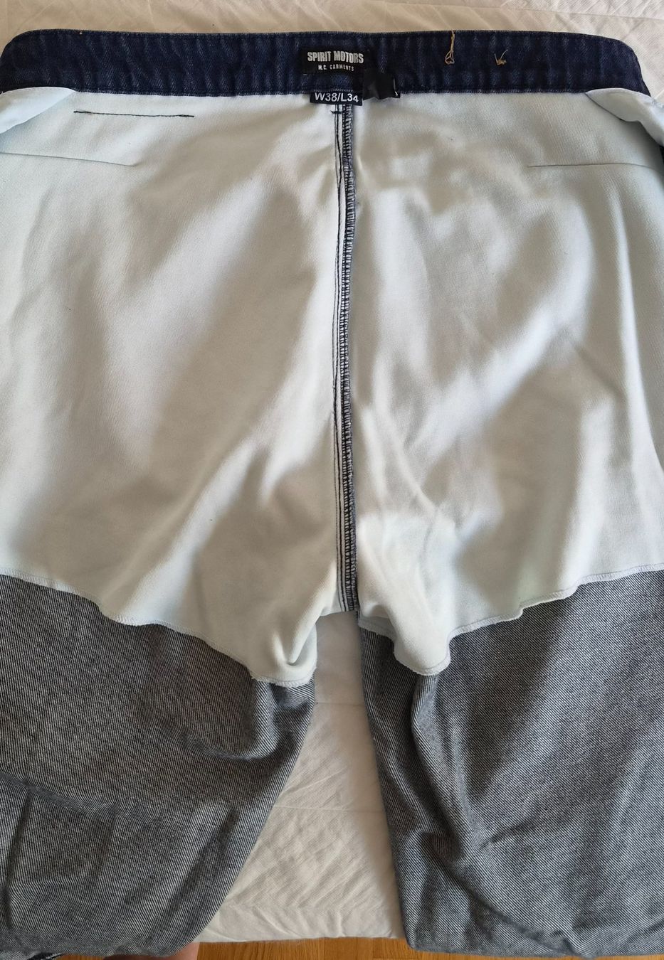 Jeans: Töff Jeans – D'occasion à Egg b. Zürich par medina123 4
