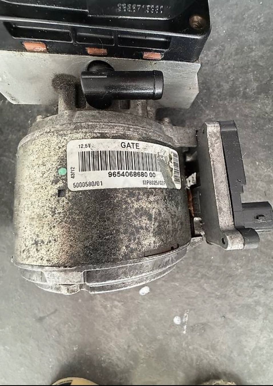 Citroën Toutes les pièces auto: Fahrwerkpumpe Citroen C5 – D'occasion à Elsau par bak_9mm5 4