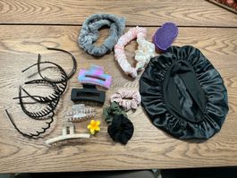 Haarschmuck-Set: Haarreifen, Scrunchies und Spangen!