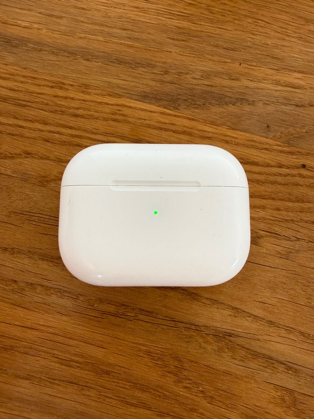 Apple Kopfhörer: APPLE AirPods Pro 2 Charging Case – Gebraucht aus Lausanne von Nine1982 4