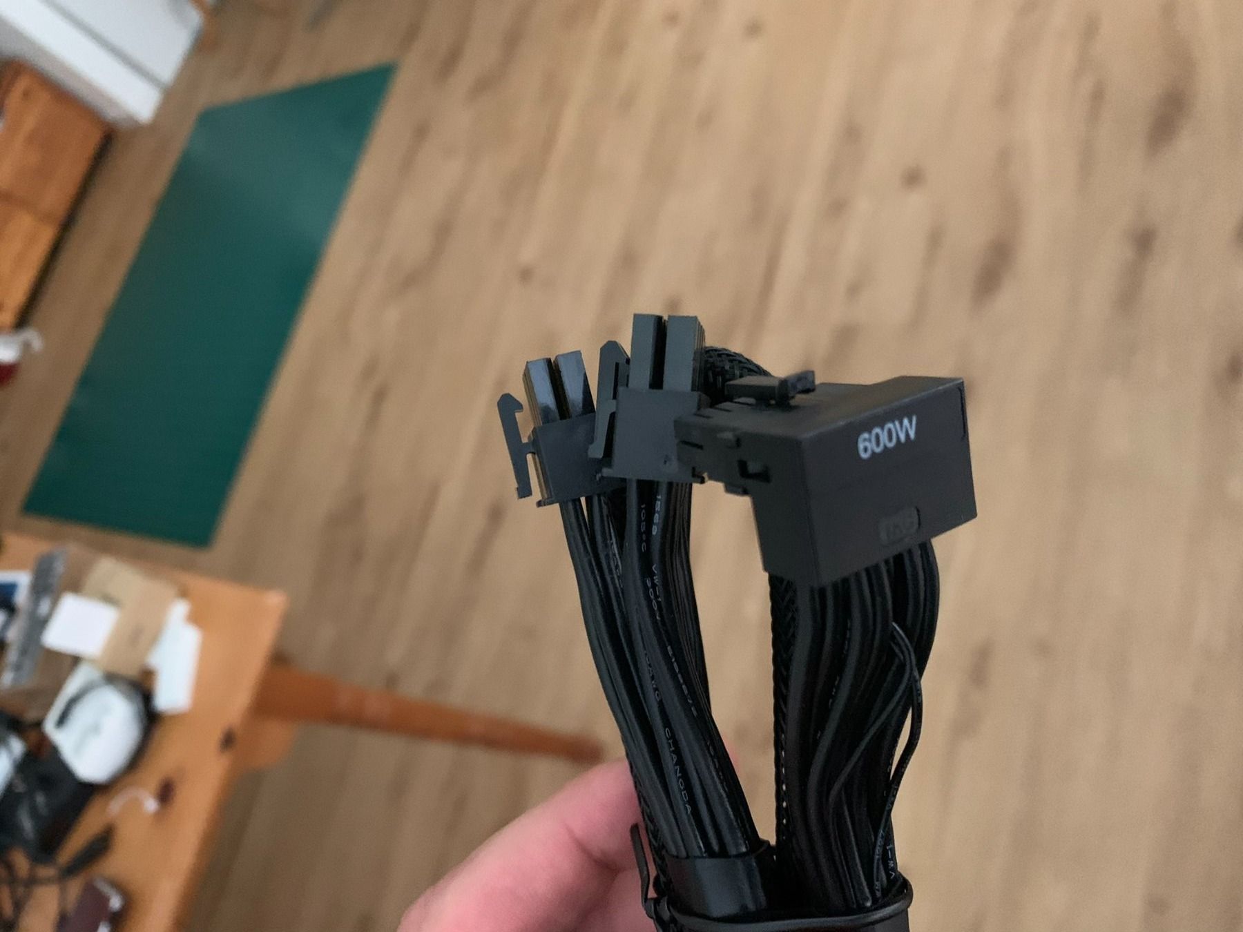 Kabel: Cooler Master 12VHPWR ADAPTER CABLE Type-2 (40 series GPU) – Neu und originalverpackt aus Uster von  9