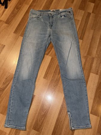 Replay Damen Jeans Gr. W31 L28 Joi