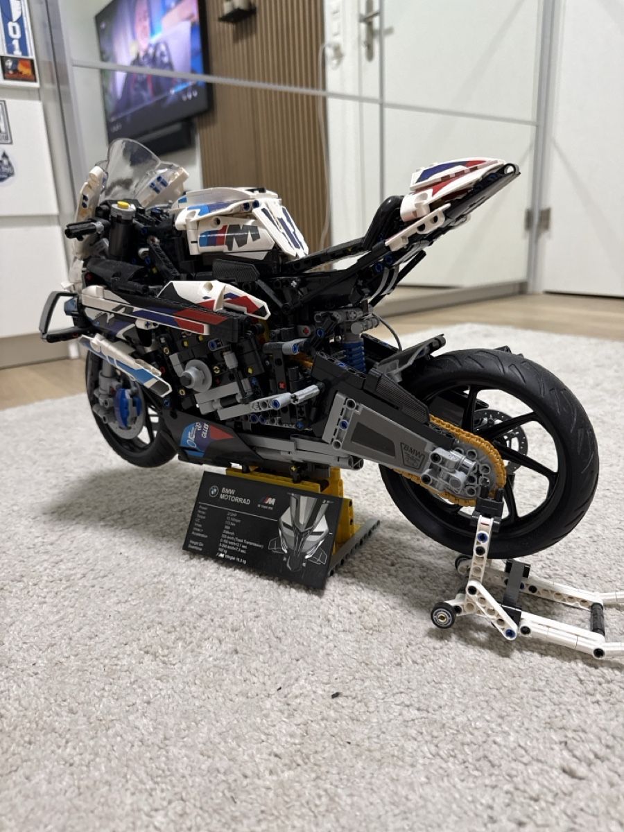 Lego Kit di costruzioni: Lego Technik BMW S 1000RR – Usato da Neuenkirch venduto da herme6000 2