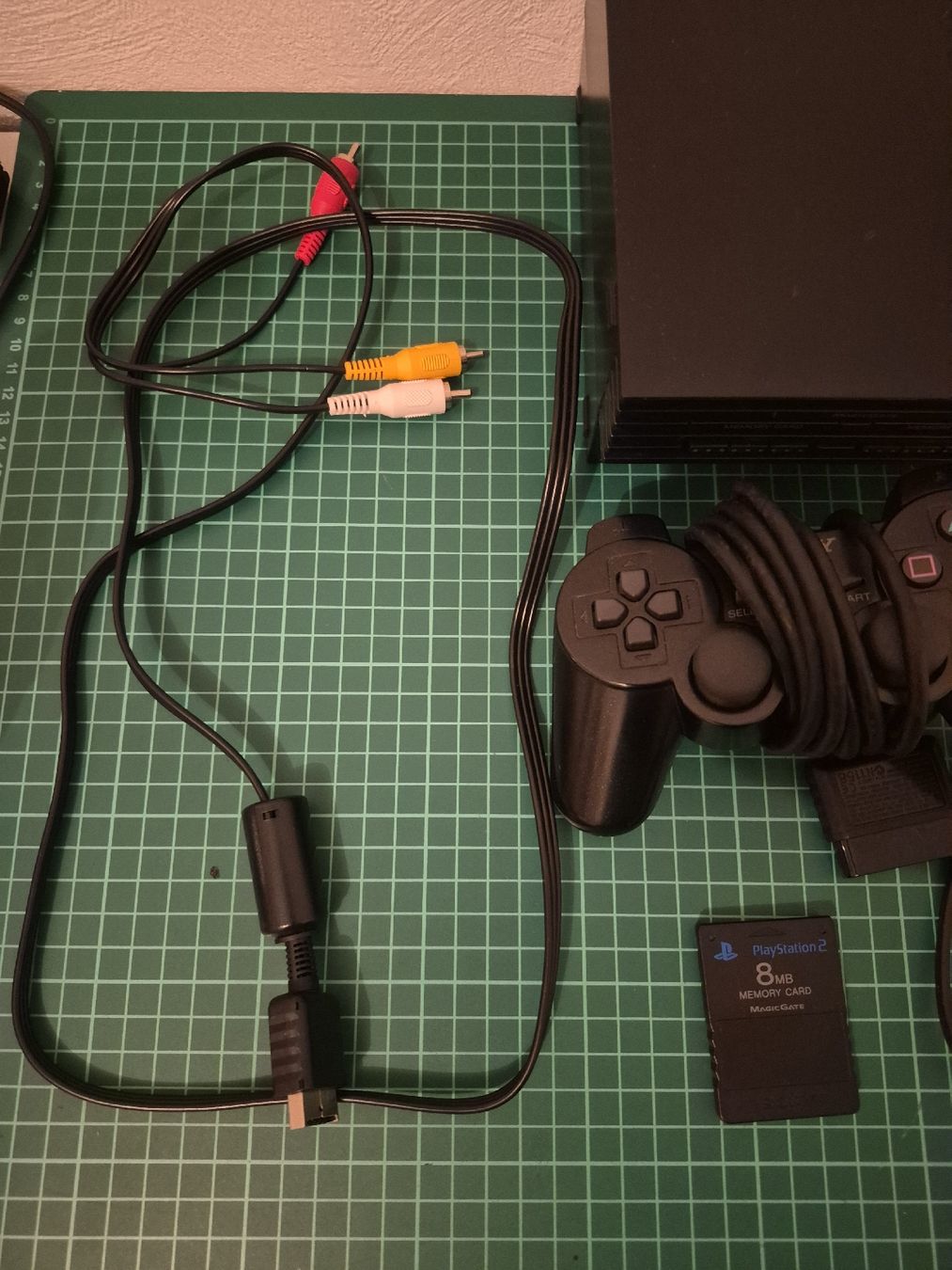 Sony Console: PlayStation 2 (PS2) Console - Bundle, Tested & Working! (57) – Usato da Meyrin venduto da Retro-GZ 2