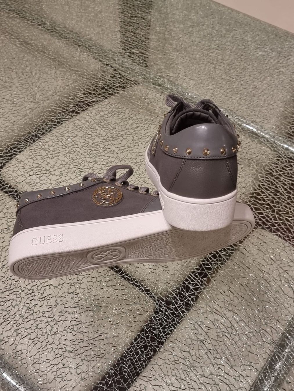 Guess Chaussures femmes: Guess Gr. 39 – D'occasion à Luzern par Edii025 2
