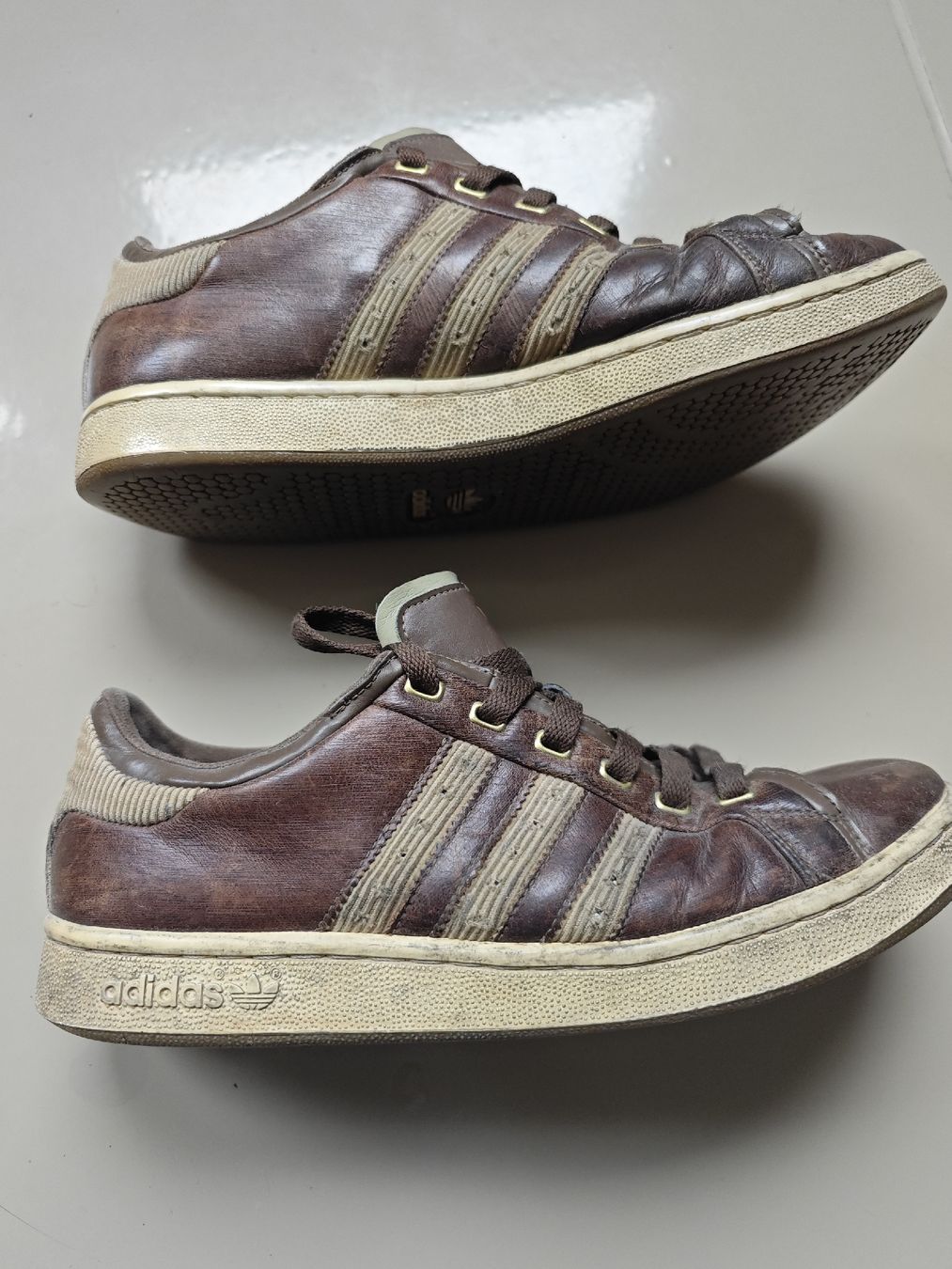 Adidas Scarpe da uomo: Adidas Sneaker Leder braun Gr. 42 2/3 – Usato da Zürich venduto da 456666 2