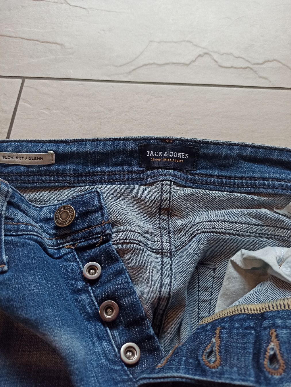 Jack & Jones Jeans: Jeanshose JACK AND JONES – Usato da Niederwil AG venduto da Nioc28 3