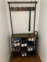 Schuhregal mit Garderobe – wie neu