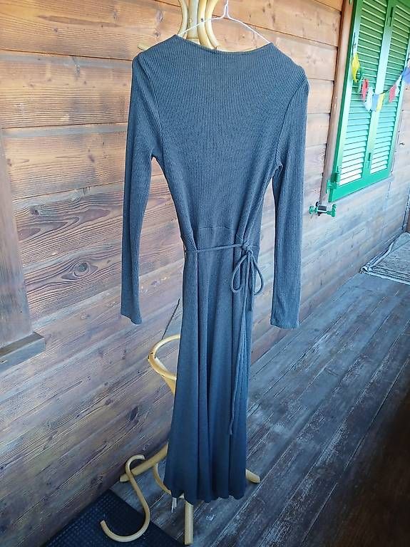 Vestiti: MANGO grey Wrap Dress – Usato da Ochlenberg venduto da Pbw_ardrobe 2