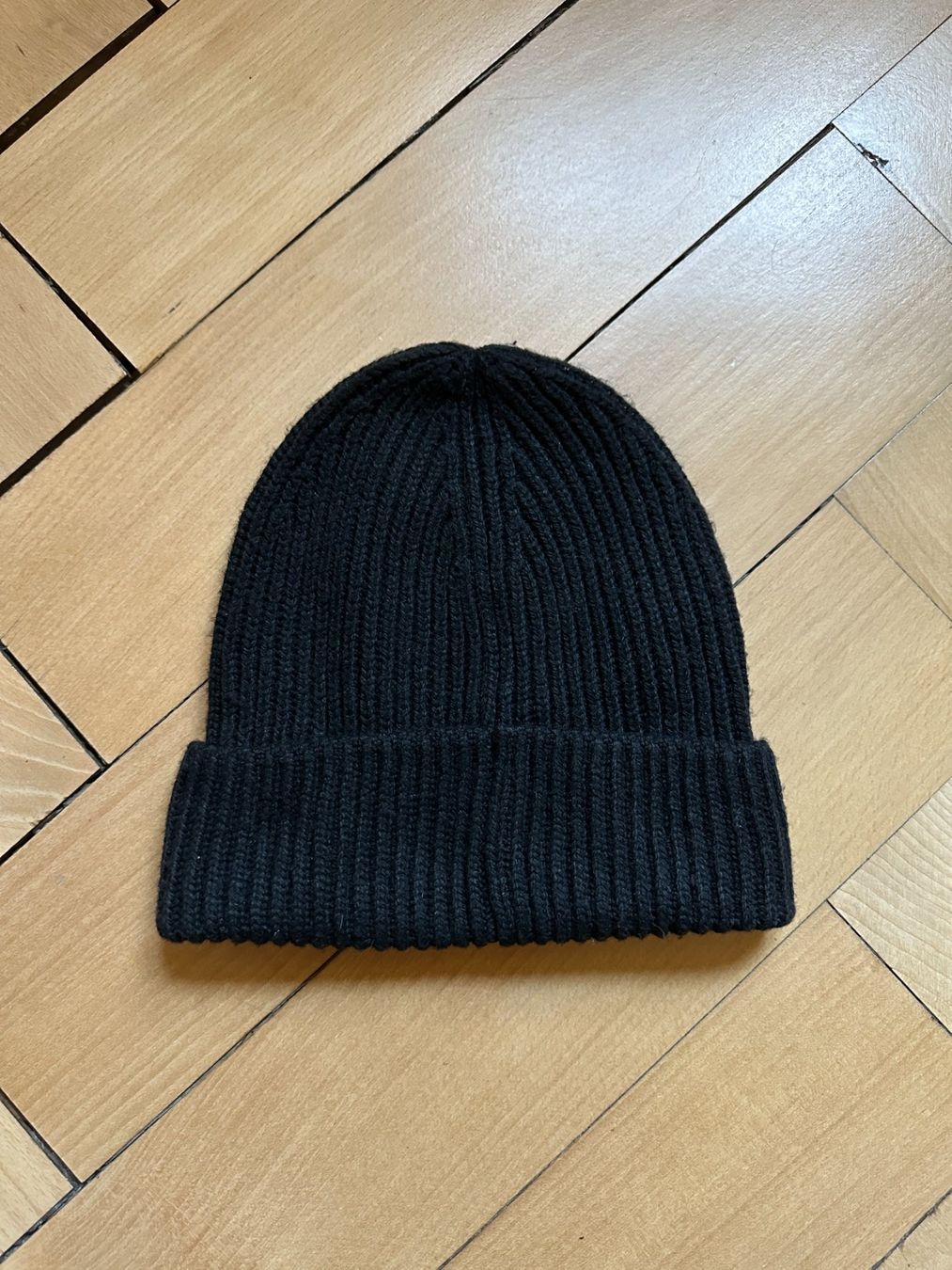 Hüte, Mützen & Caps: Strickkappe Mütze schwarz – Gebraucht aus Zürich von Diazaio
