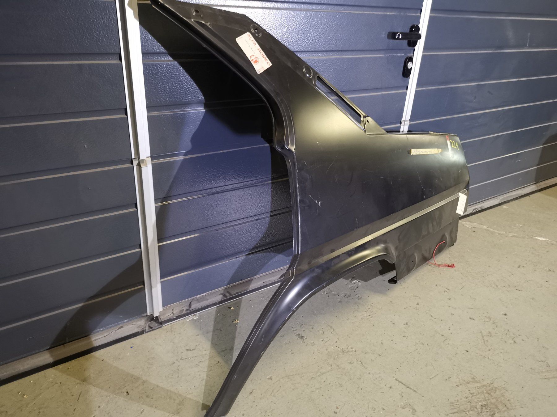 Alfa Romeo Tutti pezzi di ricambio auto: Alfa 90 Seitenwand links – Usato da Thalwil venduto da Joker690 3