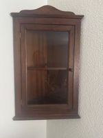 Kleine Eckvitrine