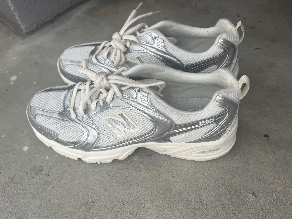 New Balance Chaussures hommes: New Balance 40 Silber  – Neuf (Voir description) à Zürich par dor_9csj