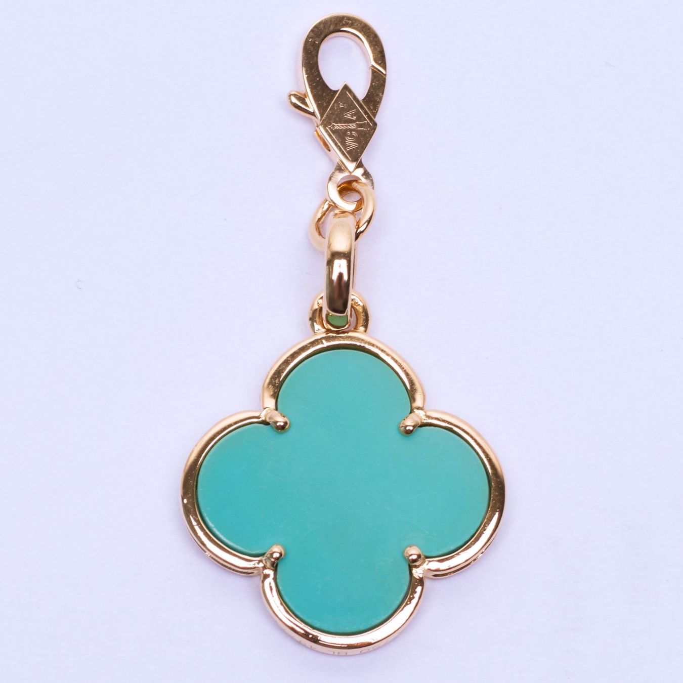 Van Cleef Catenine: RARE Authentique Pendentif VAN CLEEF ARPELS Magic turquoise – Nuovo (secondo la descrizione) da Carouge GE venduto da TLD