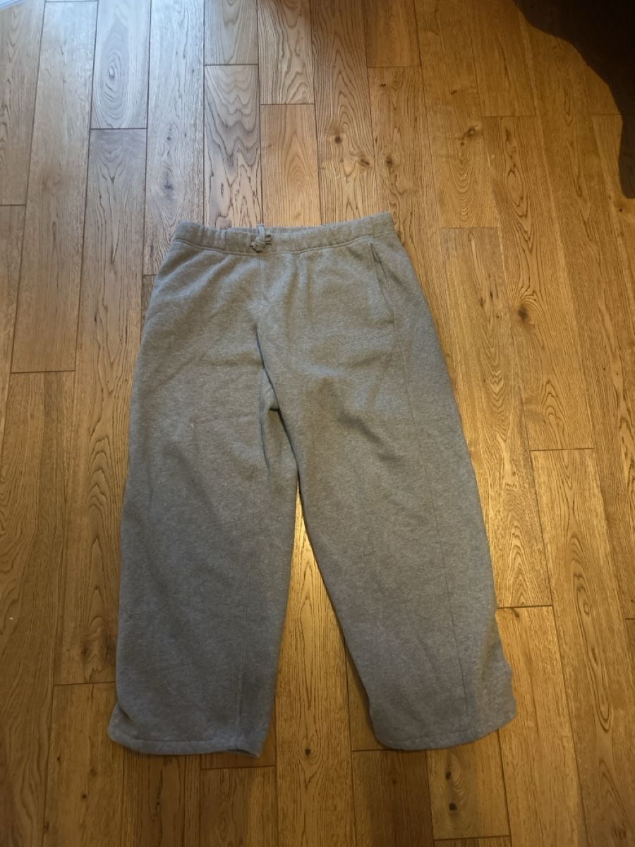 Pantalons: Jogging gris large ninth hall  – D'occasion à Troinex par ale_95jr