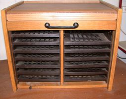 Roll-Ladenschrank