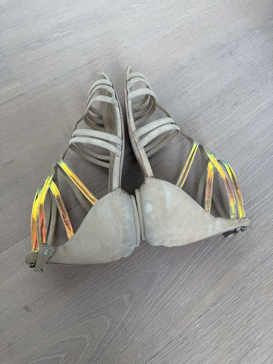 Chanel Chaussures femmes: Chanel Suede Leather Sandals Size 37.5 – D'occasion à Zug par Beolingus22 6