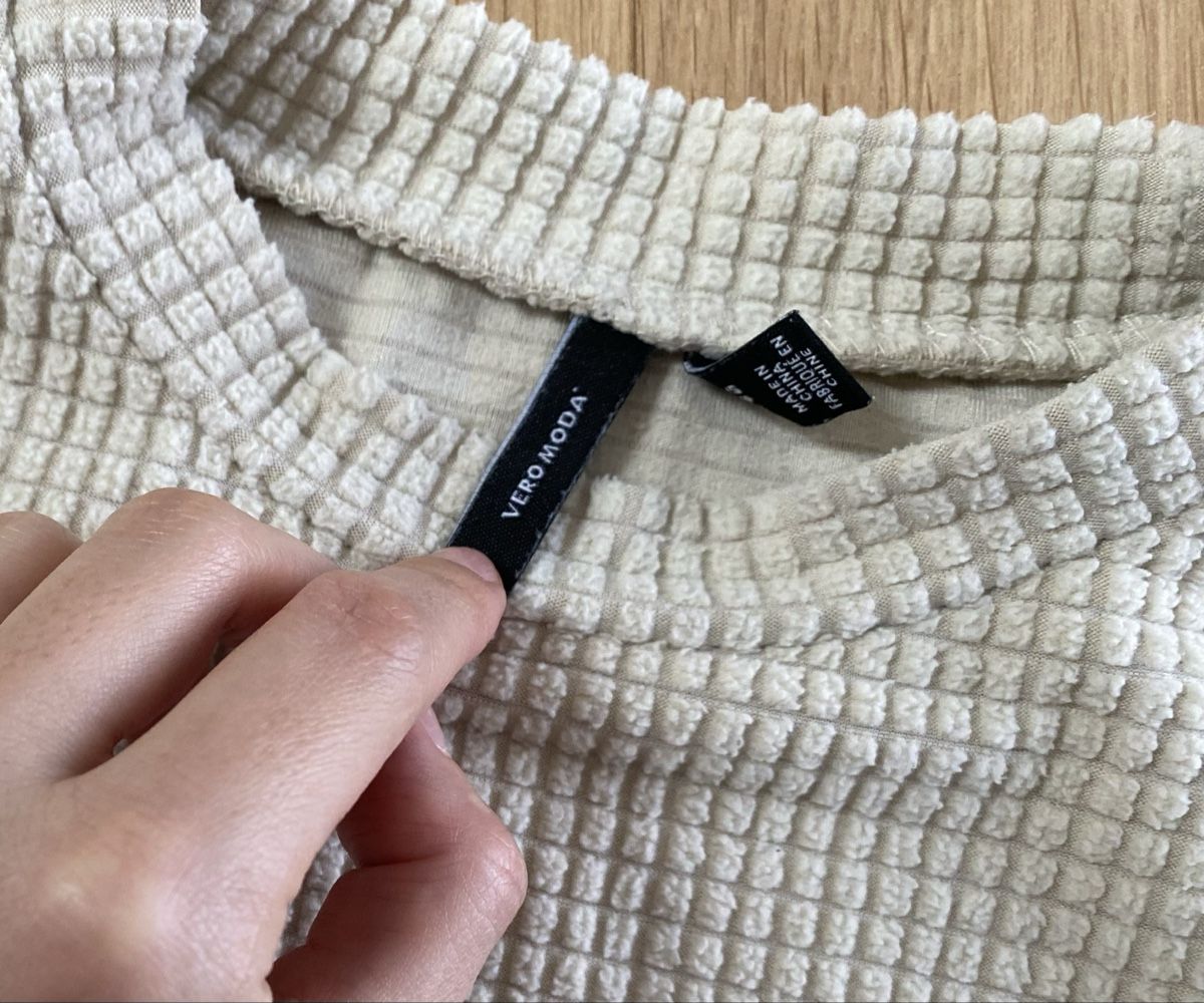 Vero Moda Top: Vero Moda Crop, Grösse S, beige, kuschelig – Usato da Kriens venduto da sch_v6nl 1