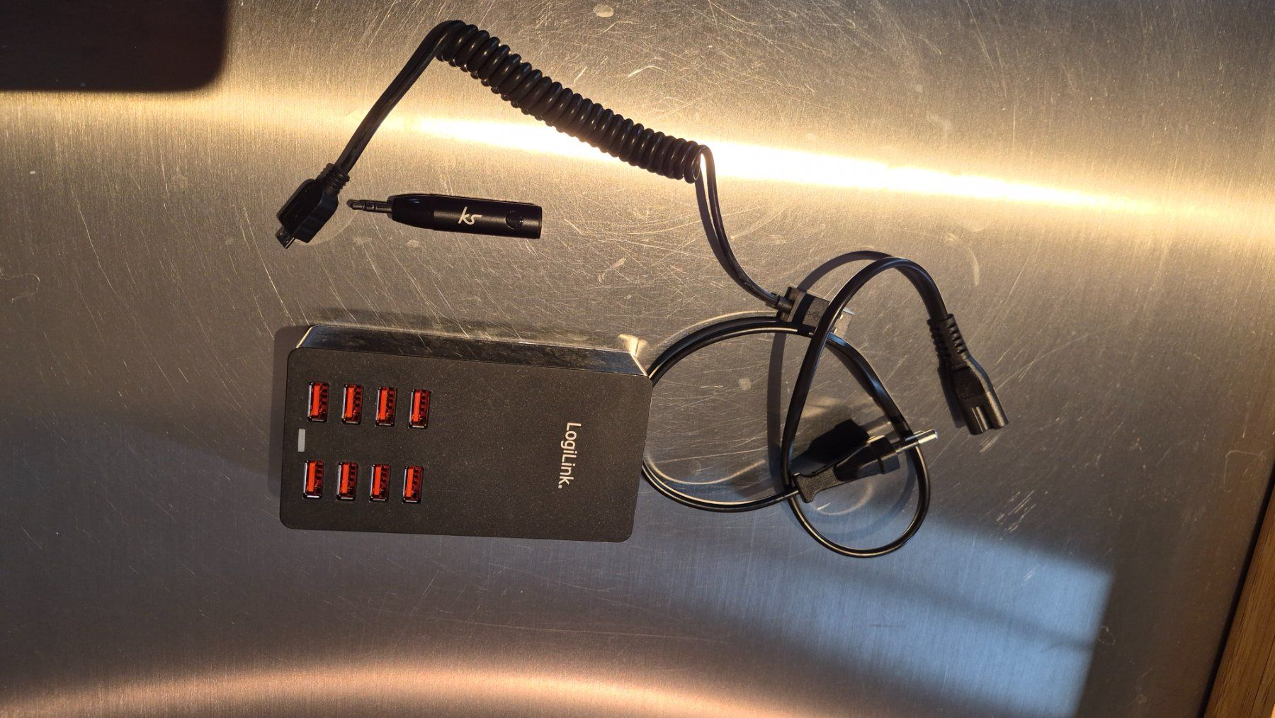 Caricabatterie: USB-Ladegerät Logilink mit 8 USB-A-Buchsen – Usato da Neerach venduto da Kenny8165 1