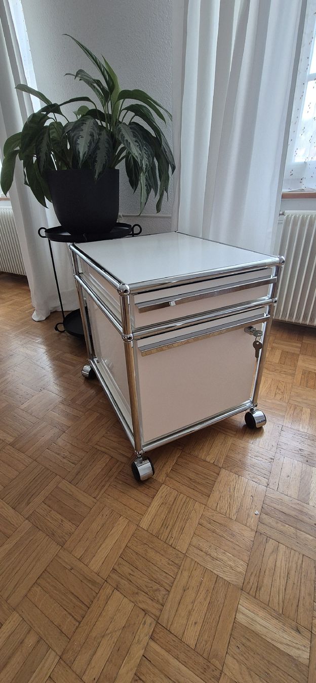 USM Korpus: USM Haller Rollcontainer weiss abschliessbar gebraucht – Gebraucht aus Hofstetten SO von IgorMarijak