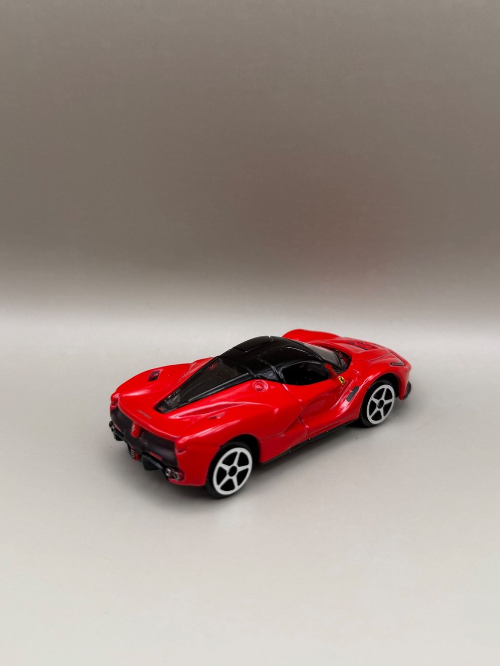 Bburago Modellini d'auto: FERRARI LAFERRARI 1/64 – Nuovo (secondo la descrizione) da Münsingen venduto da bagose5 1