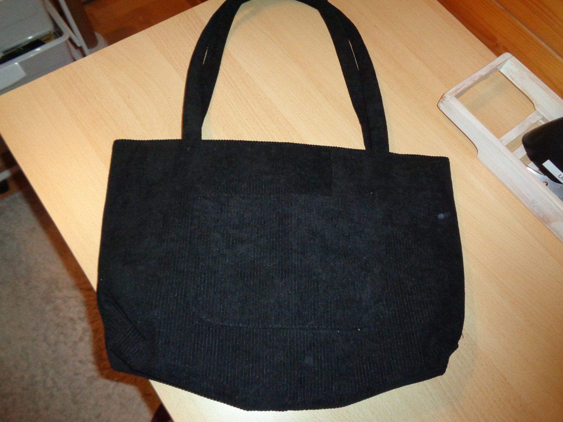Borse da donna: *** schwarze Tasche *** / Cord Optik / Neu – Nuovo (secondo la descrizione) da Othmarsingen venduto da Leuchtturmlady 3