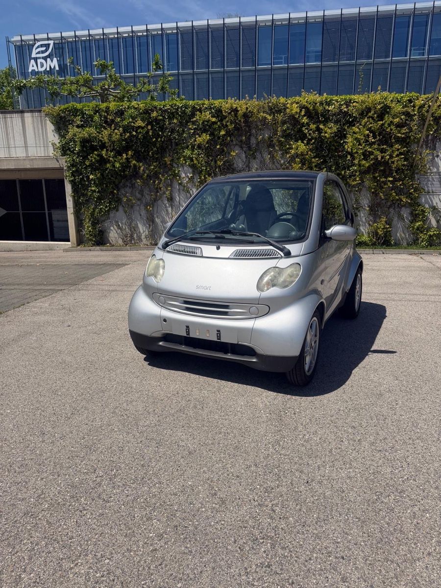Smart Autos: Smart Micro Compact Car année 2002 – Gebraucht aus Rolle von kon_9smn 6