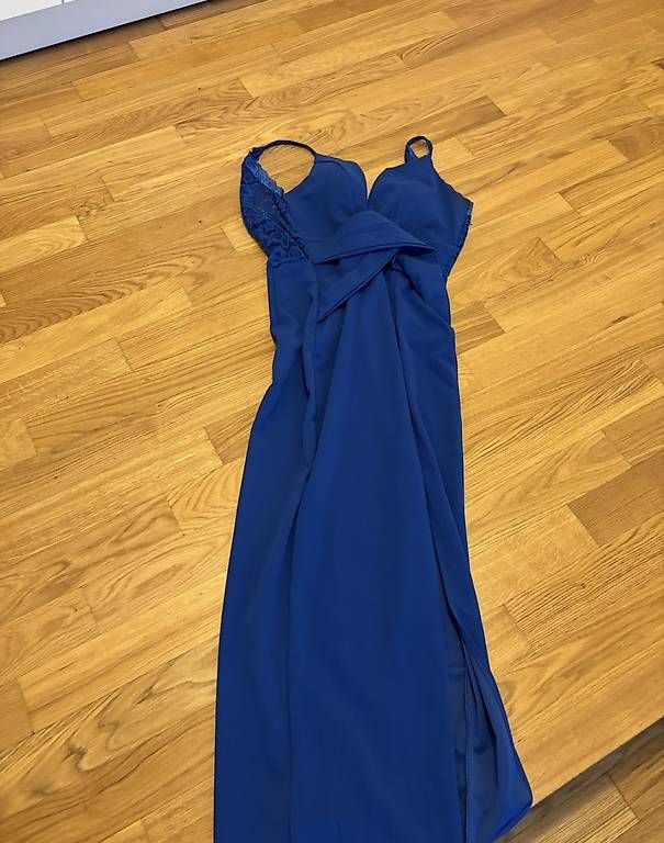 Kleider: Robe de soirée  – Gebraucht aus Lausanne von Mbama23 1