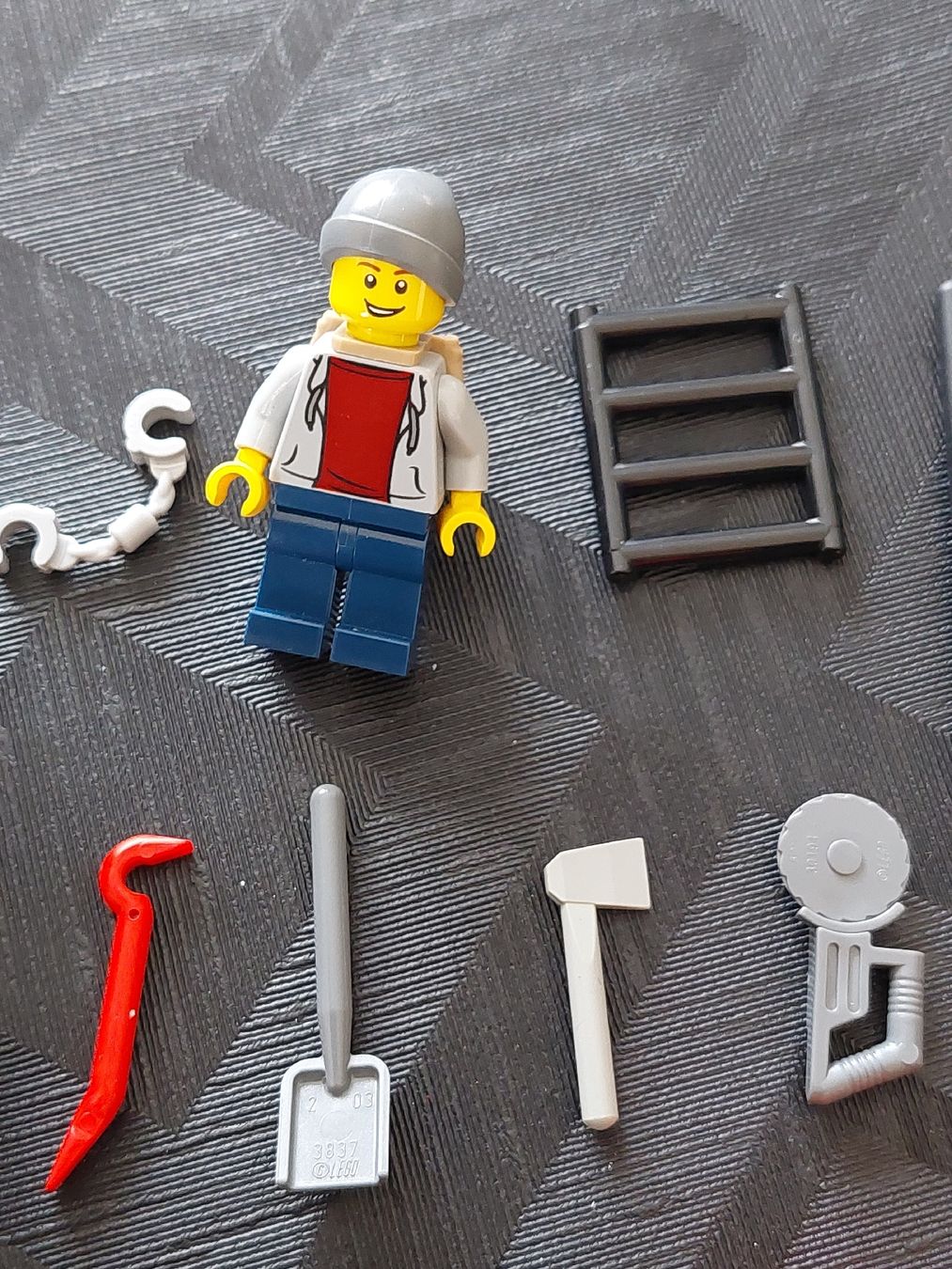 Lego Giocattoli: Lego Einbrecher mit Zubehör  – Usato da Zetzwil venduto da sti_x9xf 3