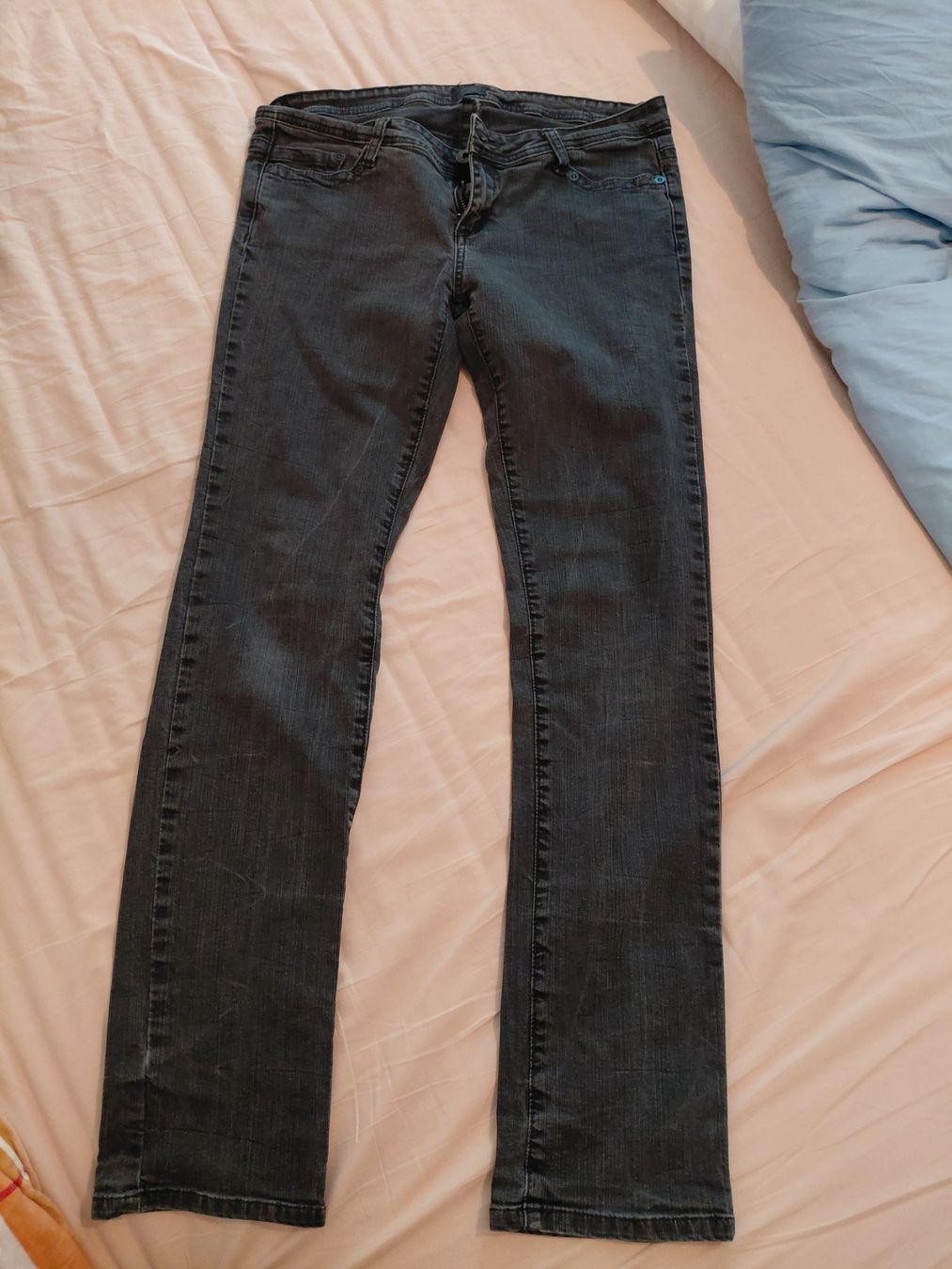 Yes Or No Jeans: Jeans in schwarz Gr.40 – Usato da Seftigen venduto da man_tr96