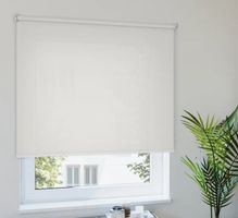 Fensterrollo, Farbe weiß, 750x1220 mm, auf Rahmen klemmbar