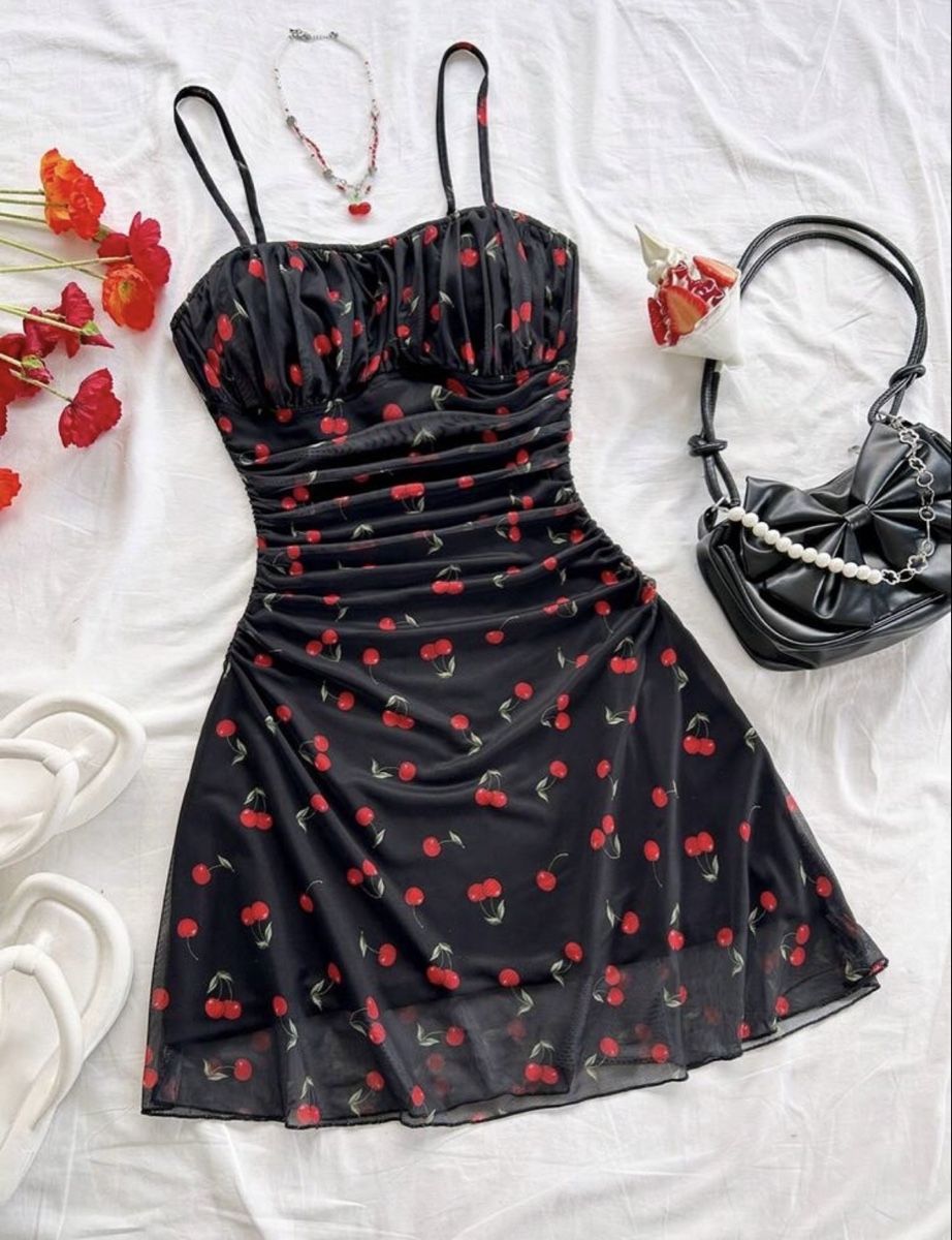 Shein Kleider: Sommerkleid, Grösse M – Neu (gemäss Beschreibung) aus Siebnen von luana_cataleya