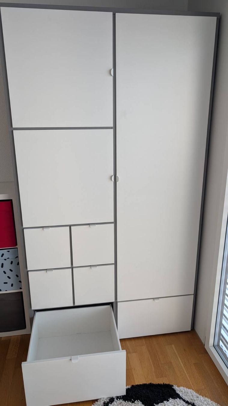 Armadi: IKEA Kleiderschrank VISTHUS – Usato da Fislisbach venduto da and_zg6c 2