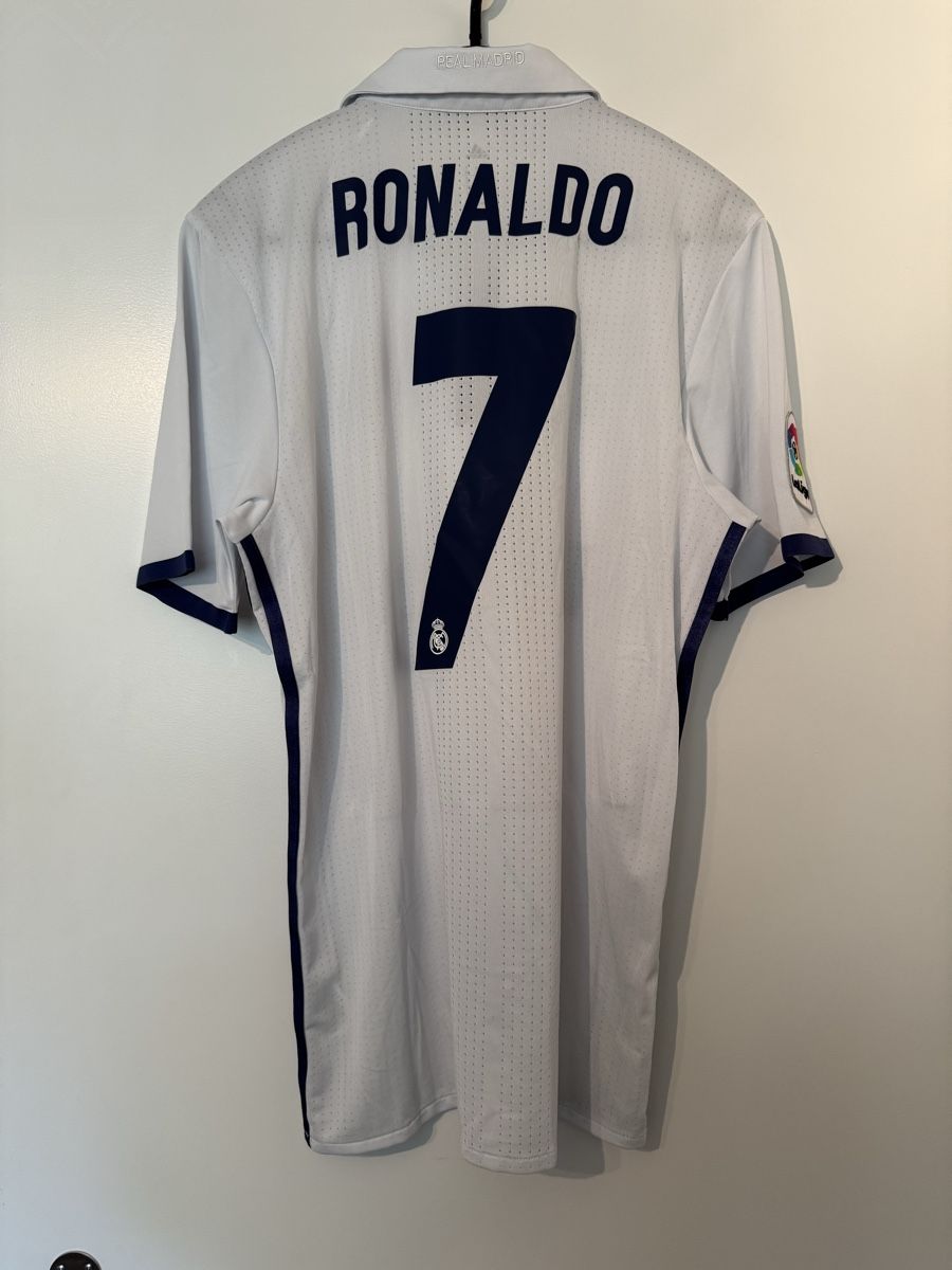 Real Madrid Canottiere & Pantaloni: Real Madrid Trikot #7 Ronaldo – Nuovo (secondo la descrizione) da Worb venduto da vd986u 1