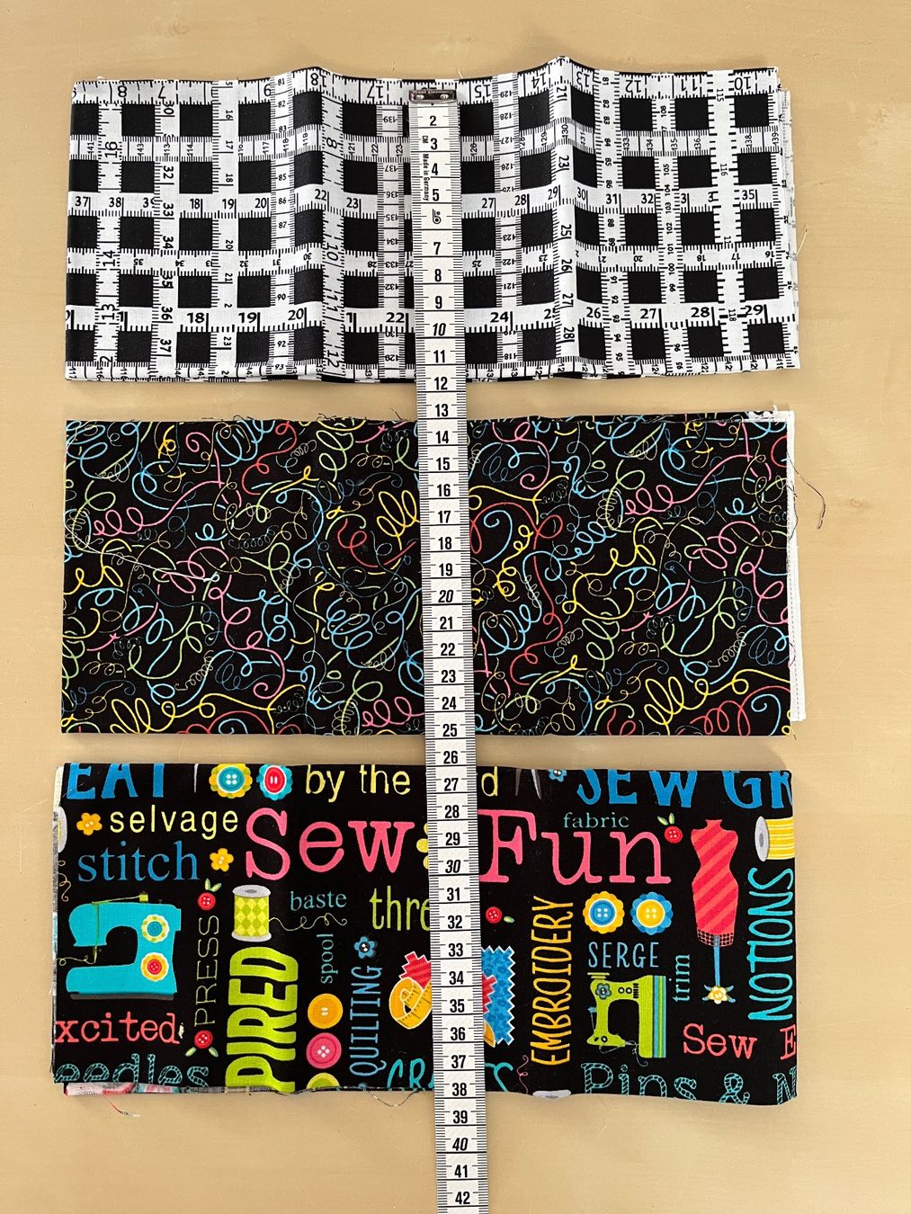 Tessuti: Patchworkstoffe 9FQ, Thema Nähen no.5 – Nuovo (secondo la descrizione) da Seuzach venduto da KreativmitStoff 2