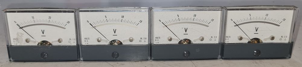 8 Messinstruments-Anzeige zum einbauen 4 x Spann, 4 x Strom (Gebraucht ...