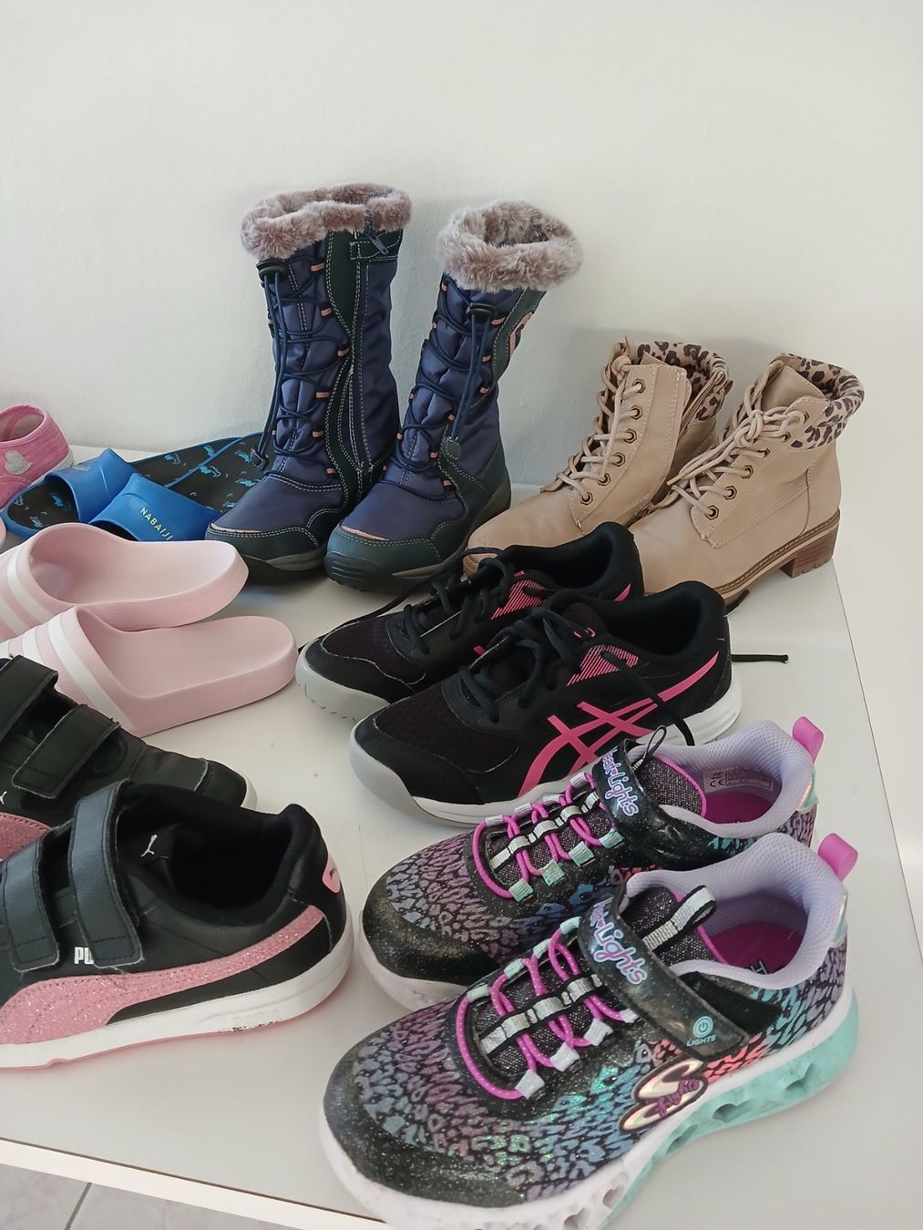 Chaussures filles: Schuhpaket Grösse 33 – D'occasion à Brissago par lucabell 3