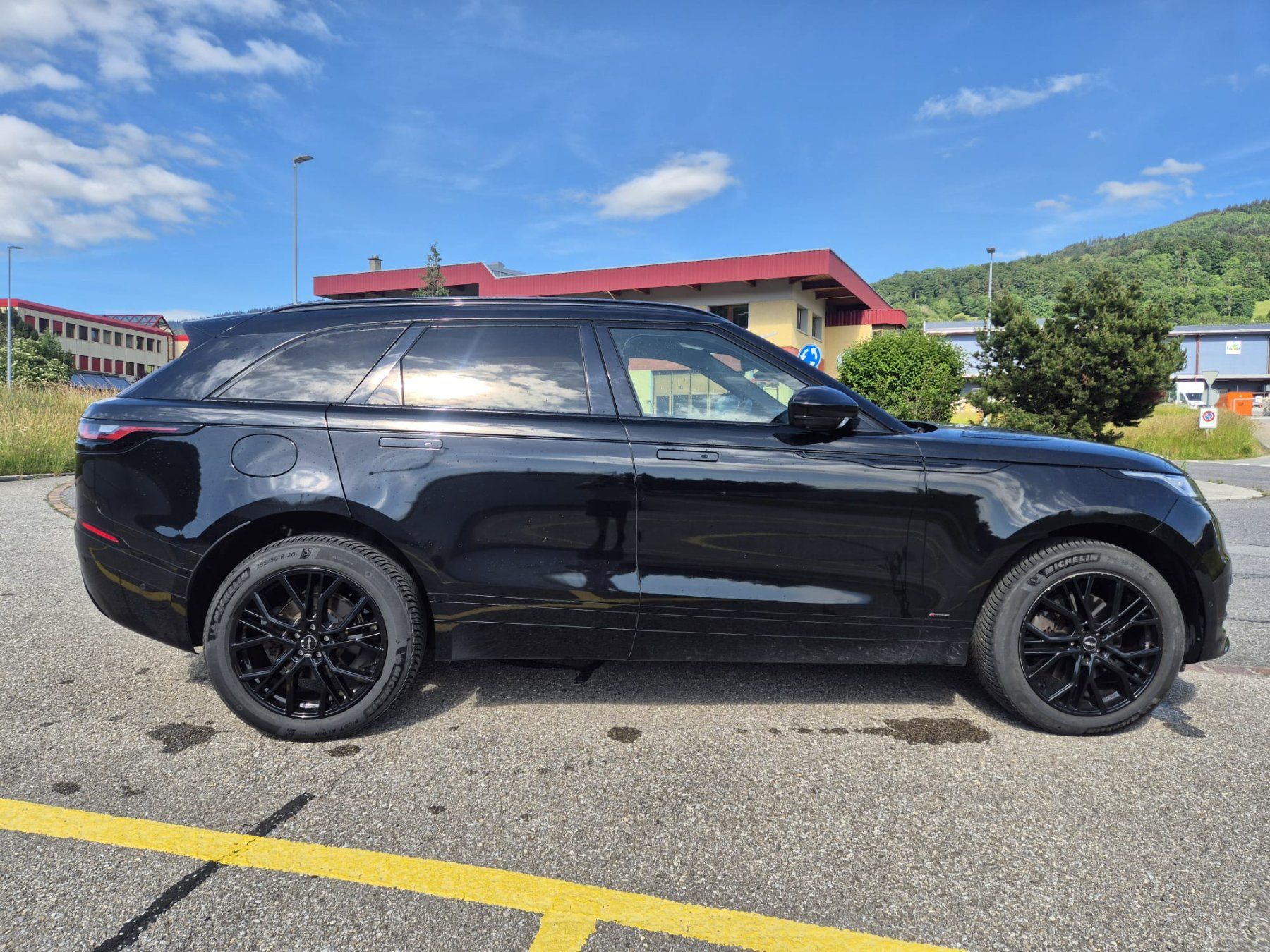 Land Rover Automobili: LAND ROVER Range Rover Velar R-Dynamic P 250 SE Automatic – Usato da Châtel-St-Denis venduto da GCRC11 2