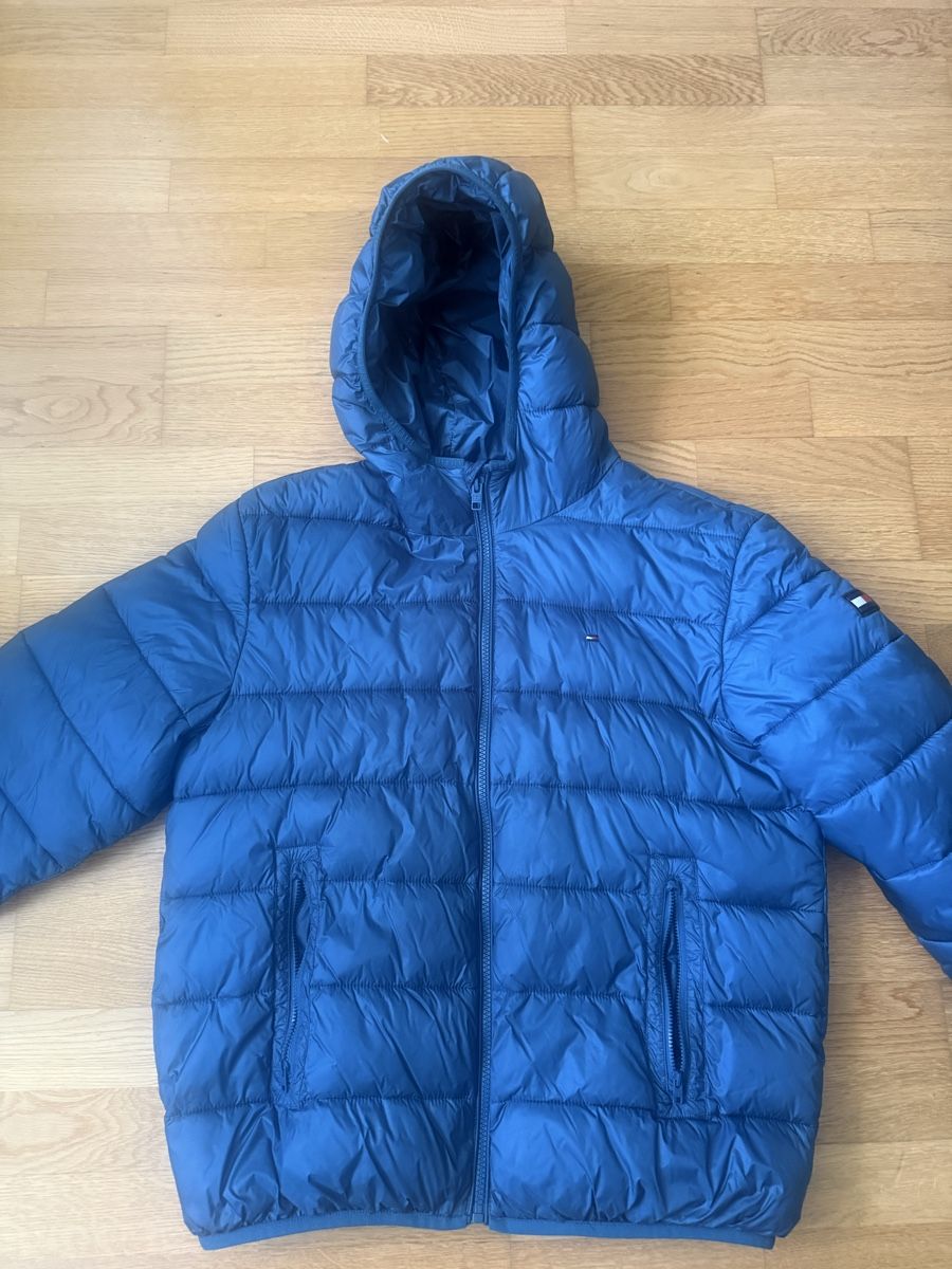 Tommy Hilfiger Giacche: Tommy Hilfiger Steppjacke, blau, Grösse 176 – Usato da Thun venduto da Vesna27 1