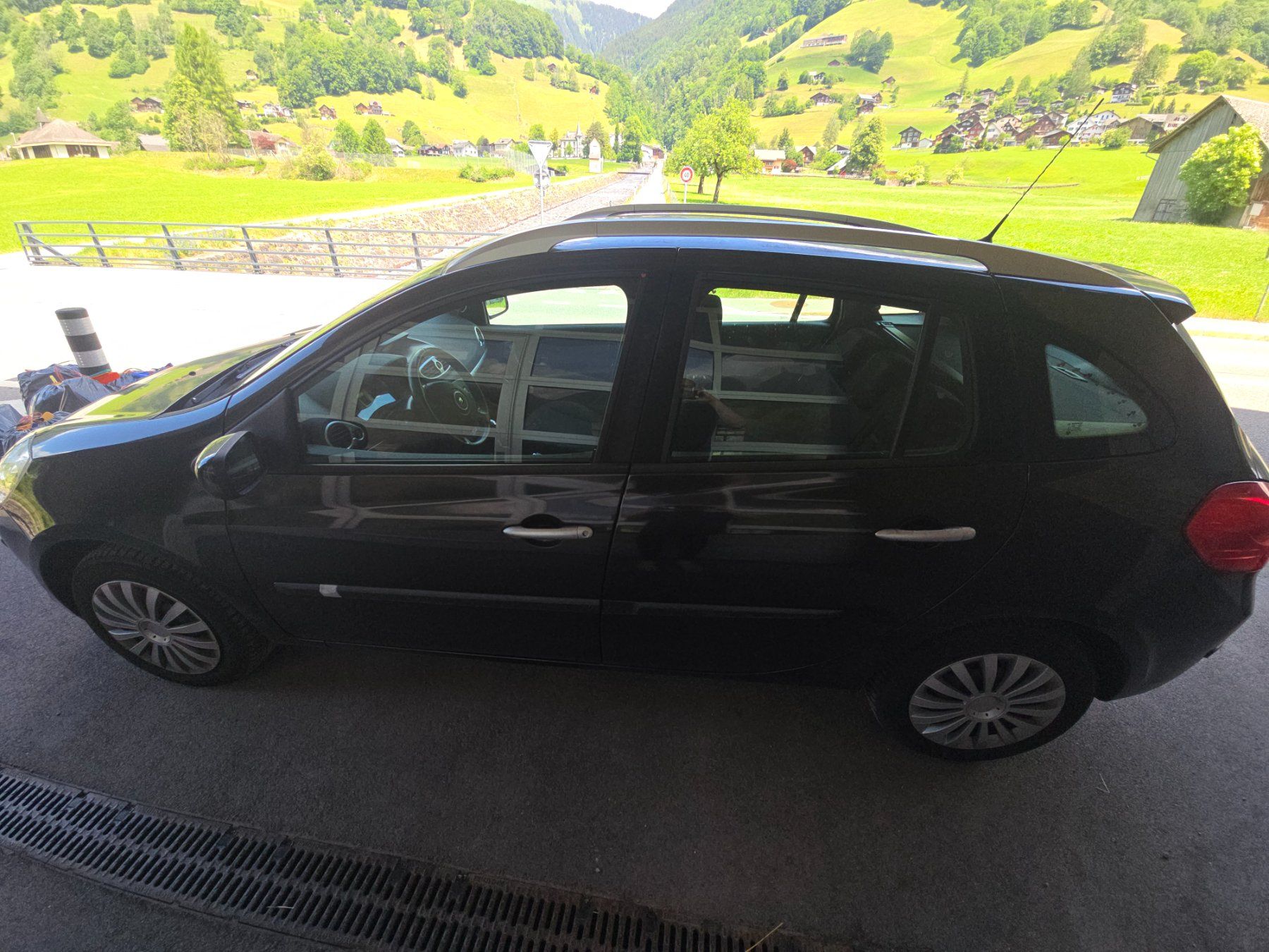 Renault Autos: Renault Clio mit Tech. Mängel ab 1.- – Gebraucht aus Zürich von kaiserstoren.ch 3