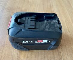 Bosch Akku 18V 3.0 Ah 54 Wh Li-Ion inkl. Ladestation AL 1830