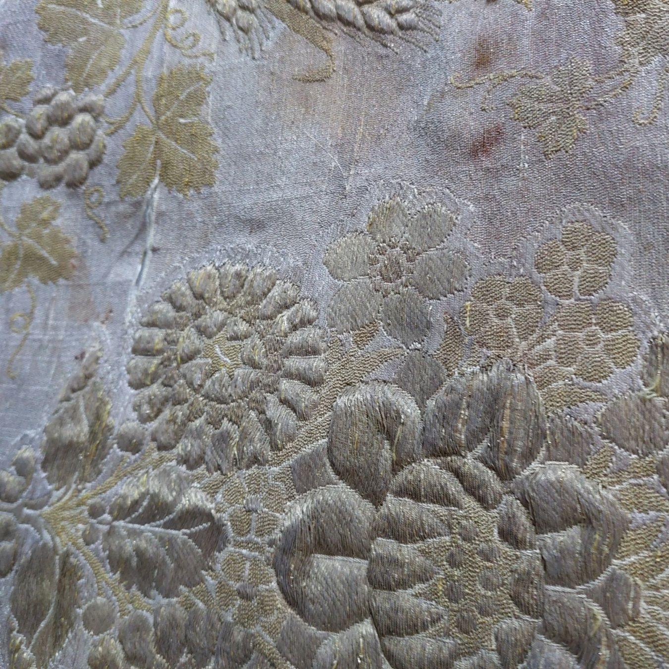 Stoffe: ANTIKES TEXTIL MIT SEIDENSTICKEREI – Gebraucht aus Bern von karo123 4