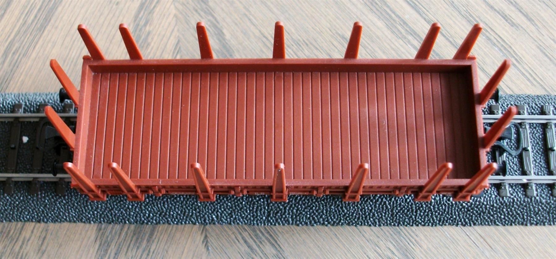 Märklin Modellini di ferrovie: brauner Rungenwagen der DB; fabrikneu – Nuovo (secondo la descrizione) da St. Moritz venduto da Manu7500 4